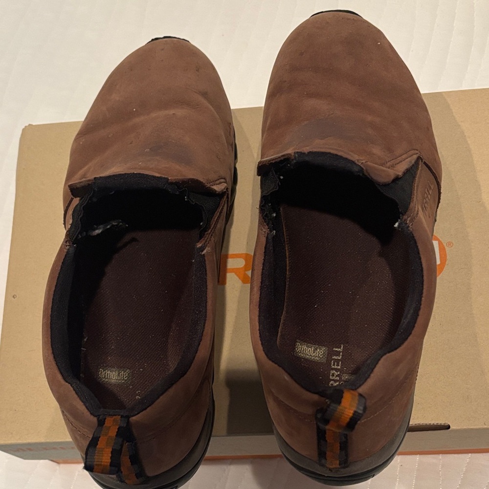 Merrell Men’s Brown Leather Slip-On Loafers